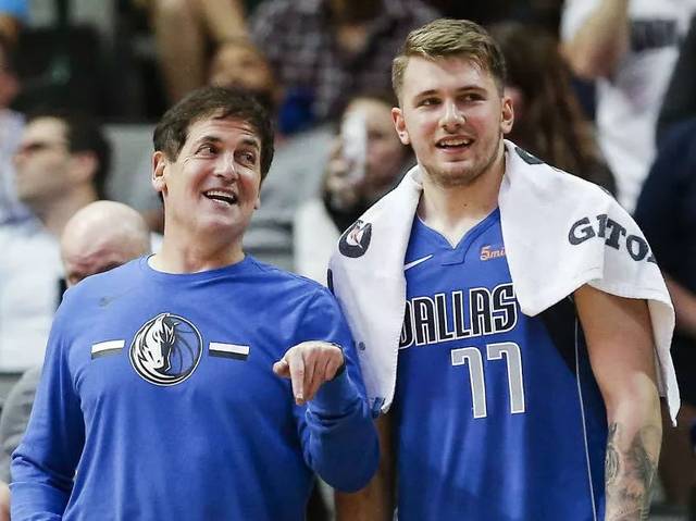 她在多个项 她在多个项