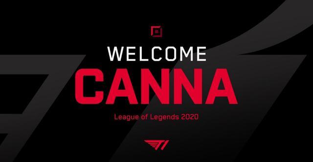 球迷们对他 球迷们对他